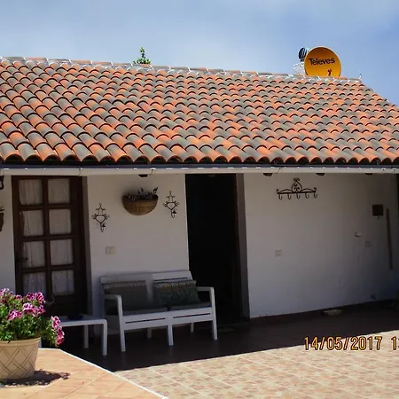 Casa Rural Cho Agustin בית כפרי Erjos-El Tanque